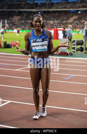 Brüssel - Belgien - Sep 6: shelly-ann Fraser-Pryce (STAU), Dina Asher-Smith (GBR), Dafne Schippers (NED) die Ziellinie überquert wird in den 100 m Durin Stockfoto