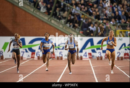 Brüssel - Belgien - Sep 6: Marie-Josée Ta Lou (CIV), shelly-ann Fraser-Pryce (STAU), Dina Asher-Smith (GBR), Dafne Schippers (NED) konkurrieren in der 10. Stockfoto