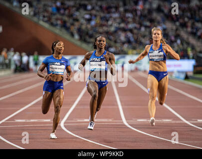 Brüssel - Belgien - Sep 6: shelly-ann Fraser-Pryce (STAU), Dina Asher-Smith (GBR), Dafne Schippers (NED) die Ziellinie überquert wird in den 100 m Durin Stockfoto