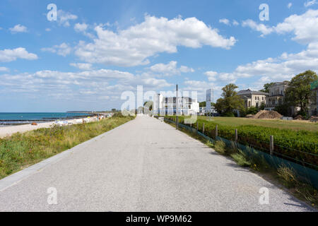 Strand Promenade an der Küste von Heiligendamm, Mecklenburg-Vorpommern, Deutschland Stockfoto