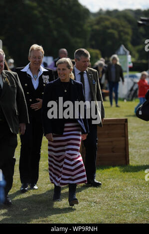 Stamford, Lincolnshire, Großbritannien. 8. Sep 2019. Seine Königliche Hoheit, der Gräfin von Wessex und Lady Louise Windsor besuchen Sie die 2019 Land Rover Burghley Horse Trials, Kredit: Jonathan Clarke/Alamy leben Nachrichten Stockfoto