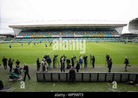 Belfast, UK. 08 Sep, 2019. Fussball: National Team, Final training Nordirland vor dem EM-Qualifikationsspiel in Nordirland - Deutschland in Windsor Park Stadion. Vertreter der Medien folgen Sie der endgültigen Ausbildung. Credit: Christian Charisius/dpa/Alamy leben Nachrichten Stockfoto