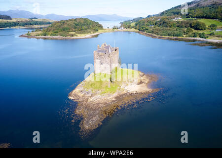 Castle Stalker an Port Appin in Argyll und Bute Highlands Schottland Antenne birds Blick von oben Stockfoto