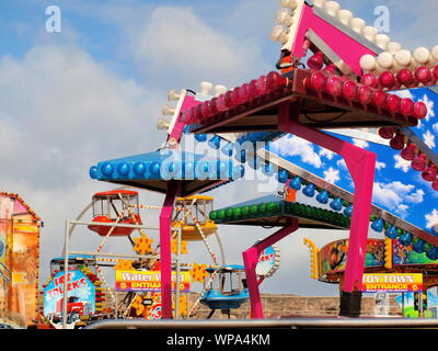 Fotos von einem außerhalb der Saison kirmes Festplatz Stockfoto