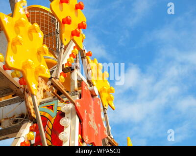 Fotos von einem außerhalb der Saison kirmes Festplatz Stockfoto