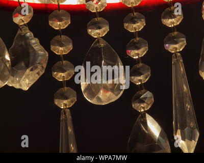 Closeup geschossen - Foto von Kristallen hing ein LAMPENSCHIRM Stockfoto