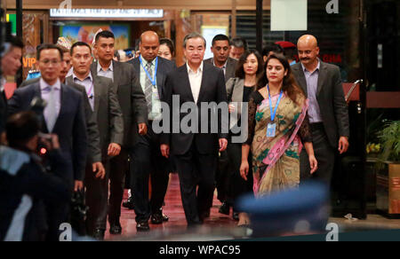 Kathmandu, Nepal. 08 Spet, 2019. Der chinesische Außenminister Wang Yi hat in Nepal eingetroffen. Wang kam in Nepal dieser Sonntag Abend für einen dreitägigen offiziellen Besuch auf Einladung von Außenminister Pradeep Gyawali. Sarita Khadka/Alamy leben Nachrichten Stockfoto