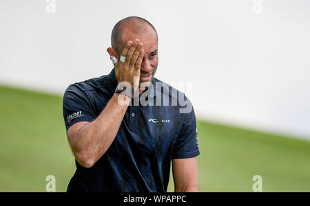 Winsen, Deutschland. 8. September 2019. Golf: European Tour - Europäische PGA Meisterschaft, singles, Männer, 4. Runde. Bernd Ritthammer aus Deutschland verlässt den Platz. Foto: Axel Heimken/dpa Quelle: dpa Picture alliance/Alamy leben Nachrichten Stockfoto