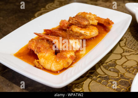 Myanmar oder Birma Garnelen Curry in der Platte Stockfoto