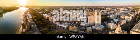 Antenne 180 Grad Panorama von Savannah, Georgia. Stockfoto