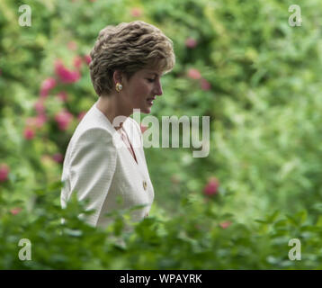 Prinzessin Diana auf einer Ihrer offiziellen königlichen Besuche in Cambridgeshire. Stockfoto