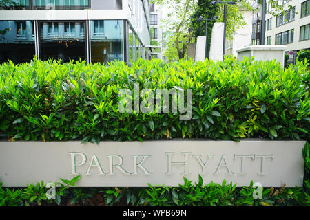 Zürich, Schweiz, 22. Mai 2019 - Blick auf den Park Hyatt Zürich, ein Luxushotel am Rennweg in Zürich, Schweiz. Stockfoto