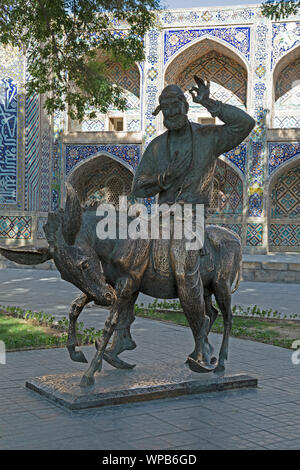 Die Statue und Denkmal für Hodscha Nasreddin in Buchara, Usbekistan, ansonsten wie die Statue bekannt von den Weisen Narren. Stockfoto