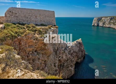 Forte de Santo Antonio de Belixe, Fort in der Nähe von Cabo de Sao Vincente, an Felsen über den Atlantik, in der Nähe der Stadt Lagos, Faro, Algarve, Portugal Stockfoto