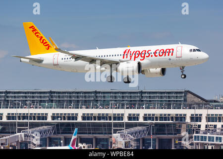 Stuttgart, Deutschland - 23. Mai 2019: Pegasus Airlines Airbus A320 neo Flugzeug am Flughafen Stuttgart (STR) in Deutschland. Stockfoto