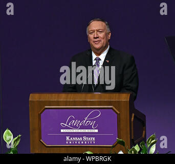 Manhattan, Kansas, USA, September 6, 2019. Vereinigte Staaten Staatssekretär Michael R. Pompeo liefert die erste Alfred M. Landon Vortrag des Schuljahres an der Kansas State University, Kredit: Mark Reinstein/MediaPunch Stockfoto