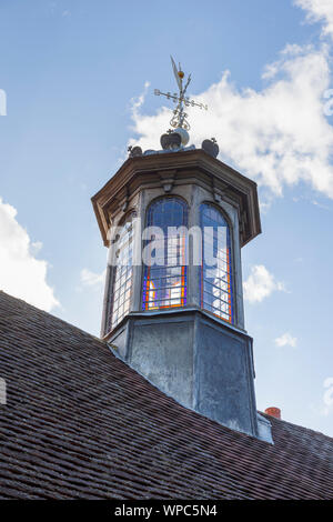 Laterne auf dem Dach der Langen Gasse Armenhäuser, Abingdon-on-Thames, Oxfordshire, South East England, Großbritannien Stockfoto