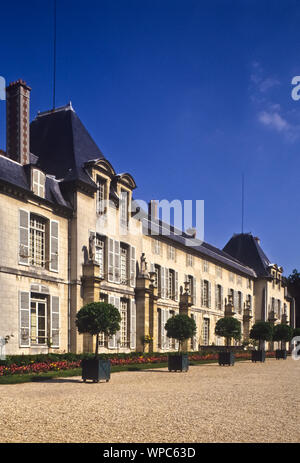 Das Schloss Malmaison in Nanterre westlich von Paris Krieg Wohnsitz von Kaiser Napoleon und seiner Frau Joséphine. 5/6 das Kaiserpaar offizie Stockfoto