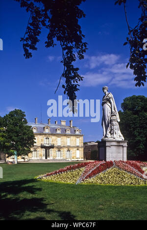 Das Schloss Malmaison in Nanterre westlich von Paris Krieg Wohnsitz von Kaiser Napoleon und seiner Frau Joséphine. 5/6 das Kaiserpaar offizie Stockfoto