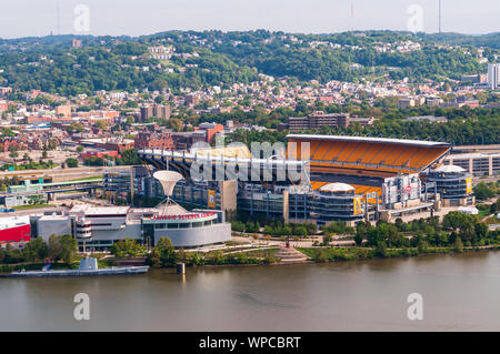 Heinz Field, der Heimat Feld für die Steelers und der Universität von Pittsburgh Football Teams vom West End übersehen, Pittsburgh, PA, USA Stockfoto