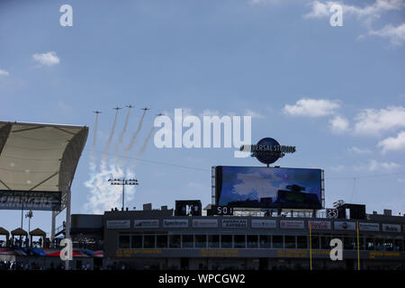 Carson, CA. 8. Sep 2019. Fliegen über für die NFL Indianapolis Colts vs Los Angeles Ladegeräte an der Würde des Menschen Gesundheit Sport Park in Carson, Ca am 8. September 2019 (Foto von Jevone Moore) Credit: Csm/Alamy leben Nachrichten Stockfoto