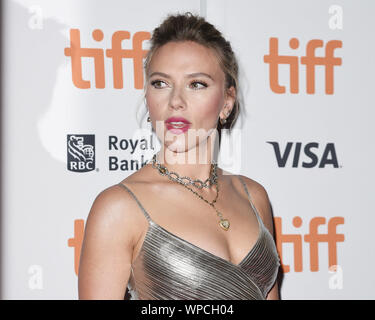 Toronto | Kanada. 8. Sep 2019. TORONTO, ONTARIO - SEPTEMBER 08: Scarlett Johansson nimmt an den "Jojo Kaninchen 'Premiere während der 2019 Toronto International Film Festival im Princess of Wales Theatre am September 08, 2019 in Toronto, Kanada. Foto: imageSPACE/MediaPunch Credit: MediaPunch Inc/Alamy leben Nachrichten Stockfoto