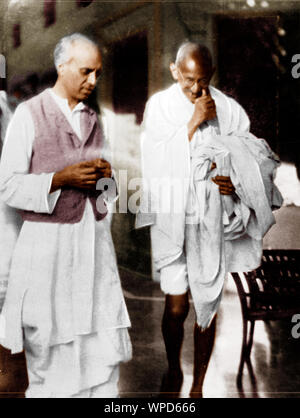 Mahatma Gandhi und Jawaharlal Nehru, Indien, Asien, 1929, altes Vintage-Bild aus den 1900er Jahren Stockfoto