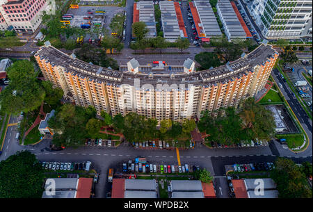 Luftaufnahme von Concrete Jungle wie Hochhaus, modernen Apartments in Singapur Stockfoto