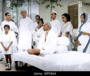 Mahatma Gandhi mit assoziierten Unternehmen, Kolkata, West Bengal, Indien, Asien, 29. April 1939 Stockfoto