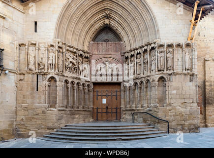 Portal der Kirche San Bartolomé, Logroño, La Rioja, Spanien Stockfoto