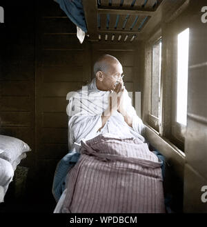 Mahatma Gandhi gruss Leute durch Zug Fenster weg in Allahabad, Uttar Pradesh, Indien, Asien, 18. November 1939 Stockfoto