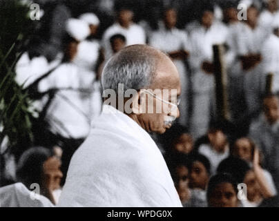 Mahatma Gandhi am Abend Gebetstreffen, Mumbai, Maharashtra, Indien, Asien, Mai 1944 Stockfoto