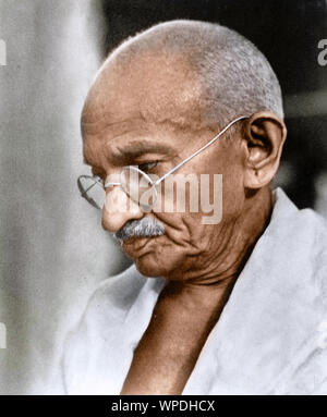 Mahatma Gandhi bei der öffentlichen Gebetssitzung, Rungta House, Bombay, Mumbai, Maharashtra, Indien, Asien, September 1944 Stockfoto