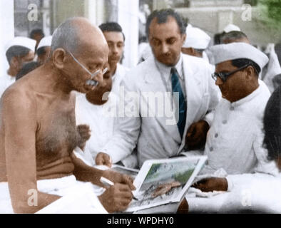 Fotograf DRD Wadia Fotografien zu Mahatma Gandhi, Mumbai, Indien, Asien, September 1944 Stockfoto