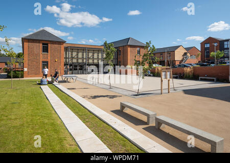 Neue Entwicklung Quebec Park im Bordon, Hampshire, UK, nachhaltige Häuser und Büroflächen am Häuptling Haus mit Energie sparende umweltfreundliche Funktionen Stockfoto