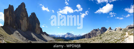 Tre Cime di Lavaredo Panoramablick - Dolomitics Landschaften. Lage: Europa, Italien, Trentino Alto Adige. Stockfoto