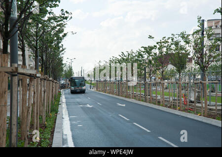 Paris-Puteaux, Straßenbahn T2, Baustelle - Paris-Puteaux, Straßenbahn T2, Baustelle Stockfoto