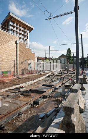 Paris-Puteaux, Straßenbahn T2, Baustelle - Paris-Puteaux, Straßenbahn T2, Baustelle Stockfoto