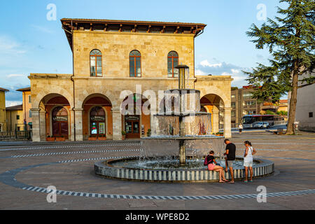 Platz Arnolfo Di Cambio, Colle Val D'elsa. toskana, Italien Stockfoto