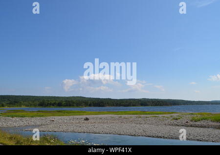 Sommer in Nova Scotia: Catalone Lake in der Nähe von Bateston auf Cape Breton Island Stockfoto