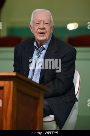 Ebenen, GA, USA. 8. Sep 2019. Jimmy Carter in Anwesenheit für Jimmy Carter lehrt Sonntagsschule, Maranatha Baptist Church, Ebenen, GA 8. September 2019. Credit: Derek Sturm/Everett Collection/Alamy leben Nachrichten Stockfoto