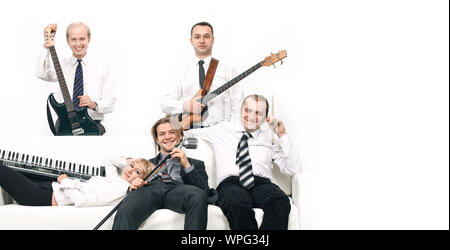 Band der Musiker mit Instrumenten. auf weißem Hintergrund Stockfoto