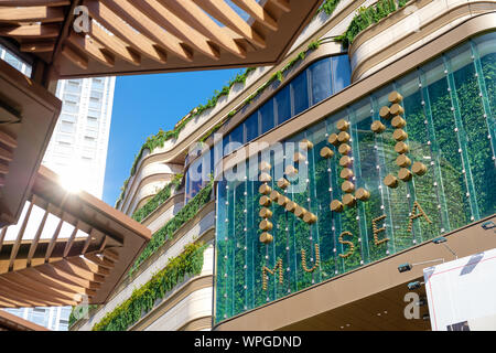 Tsim Sha Tsui, Hong Kong, China - 6. September 2019: K 11 Museen ist ein Einzelhandels- und Arts Complex in der Tsim Sha Tsui Promenade befindet sich vorne in der Vi. Stockfoto