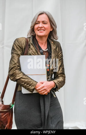 Westminster, London, 09. Sep 2019. Liz Saville Roberts, MP, der Führer der Plaid Cymru, auf College Green heute. Credit: Imageplotter/Alamy leben Nachrichten Stockfoto