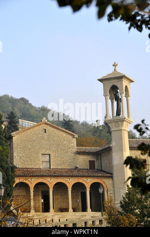 Chieza de San Quirino e Convento Dei Cappuccini, Kirche und Kloster des Hl. Quirinus, San Marino, Europa Stockfoto