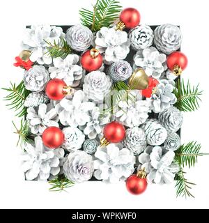 Weihnachten Dekoration aus Tannenzapfen Stockfoto