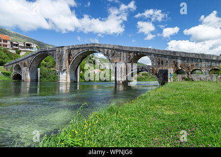 Die Arslanagic Brücke, Sarajevo, Bosnien und Herzegowina. Stockfoto