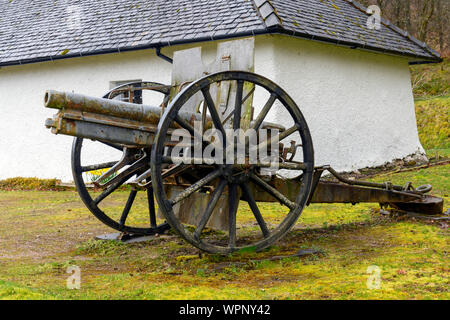 WW1 Artillerie Stück auf Anzeige an Clan Cameron Museum, Achancarry, in der Nähe der Spean Bridge, Highland, Schottland, UK Stockfoto