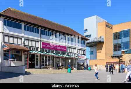 Blick auf die Komödie der Irrungen bar Fontwell Park Racecourse, Fontwell, in der Nähe von Arundel, West Sussex, England, Großbritannien Stockfoto