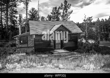 Alte Kabine in Colorado Schwarz und Weiß Foto Stockfoto